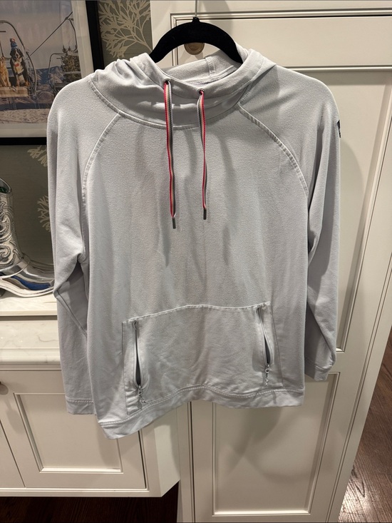 strafe aspen Tops - Rafe Light Gray Pullover Hoodie with Pink Drawstrings